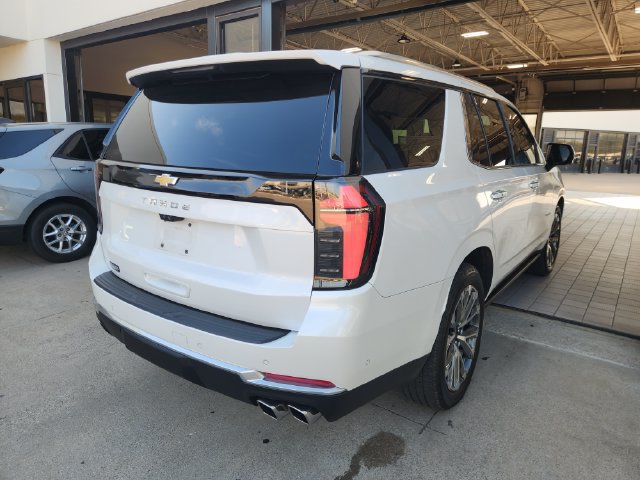 Used 2025 Chevrolet Tahoe High Country AWD/4WD image 6