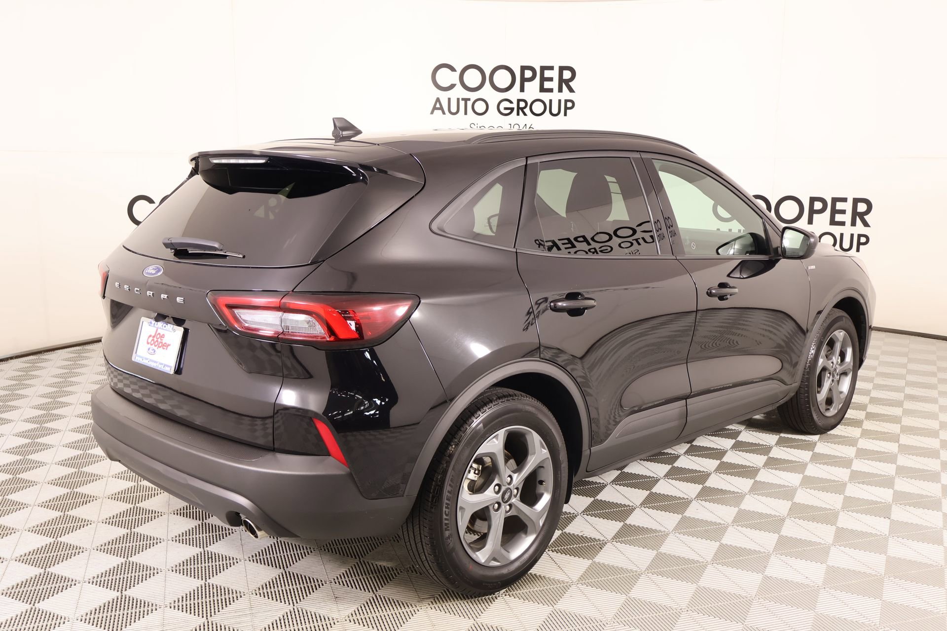 Used 2025 Ford Escape ST-Line image 19