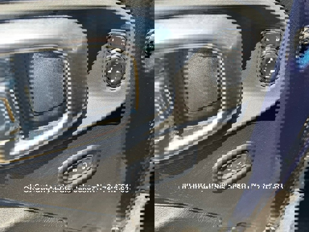 Used 2025 Jeep Wrangler Sport image 33