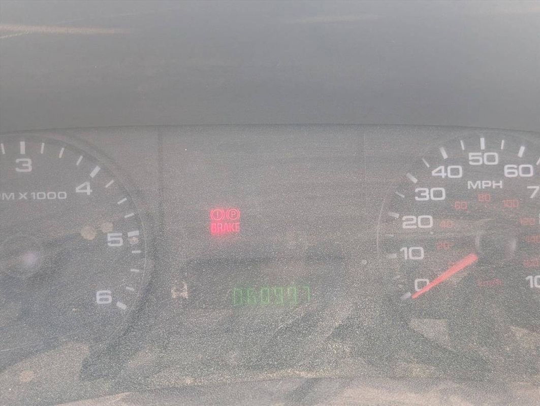 Used 2005 Ford F450 2WD Regular Cab Super Duty image 38