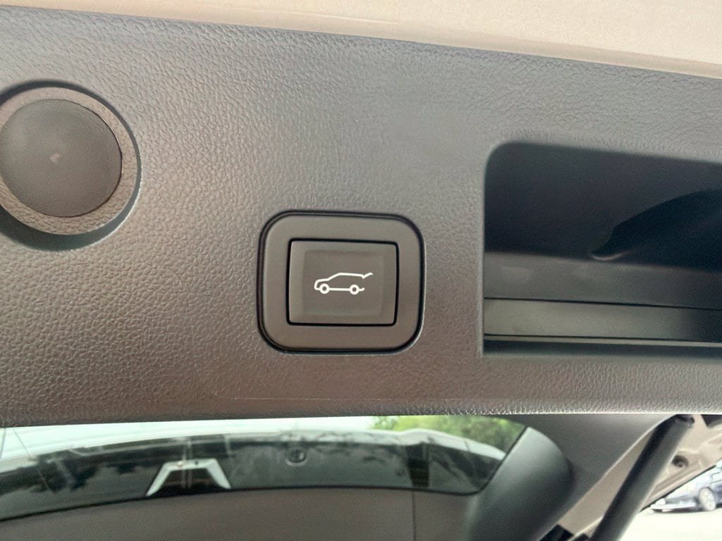 New 2026 GMC Terrain AT4 w/ Technology Package II AWD/4WD image 36