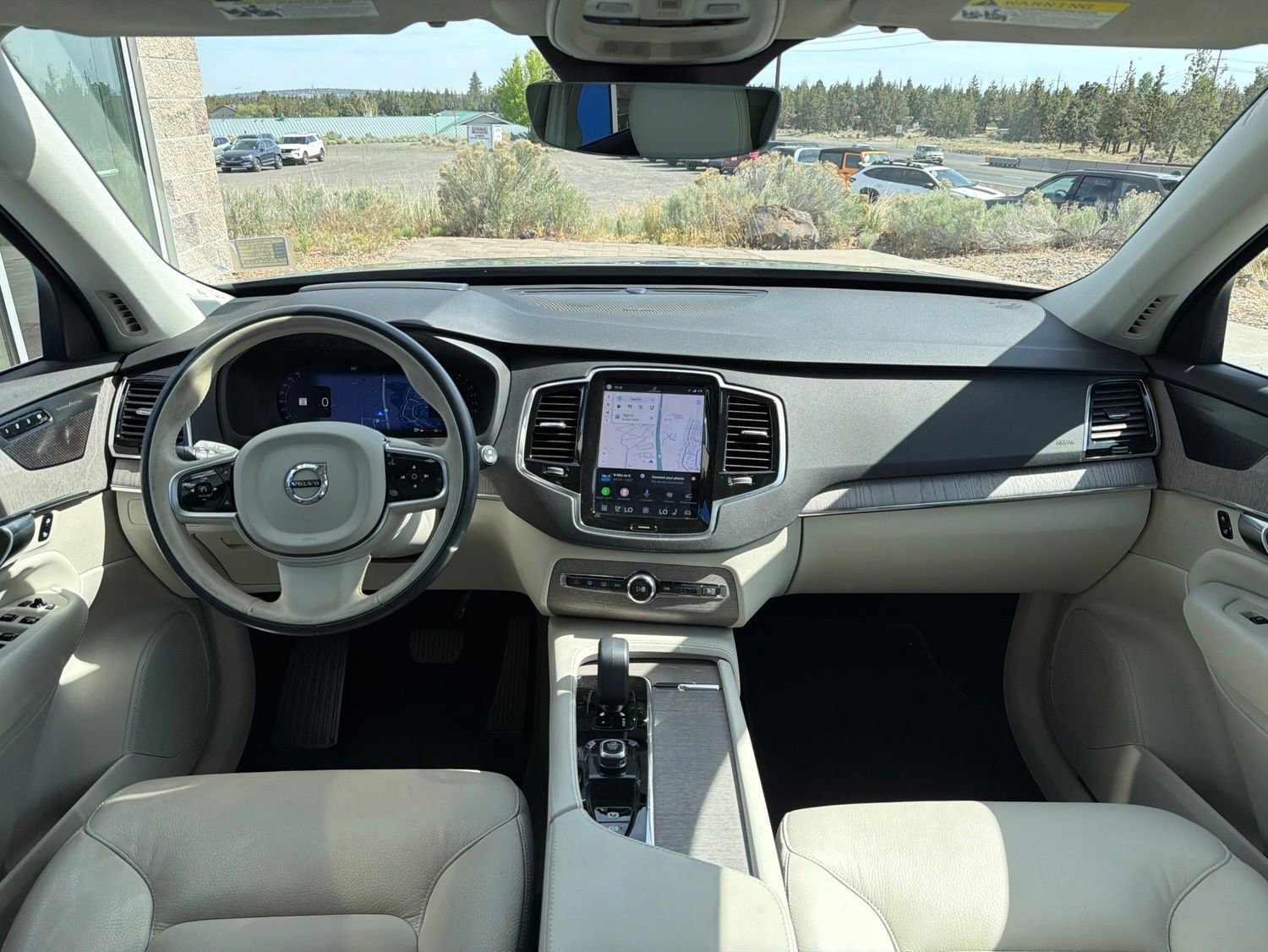 Used 2023 Volvo XC90 B5 Plus AWD/4WD image 10