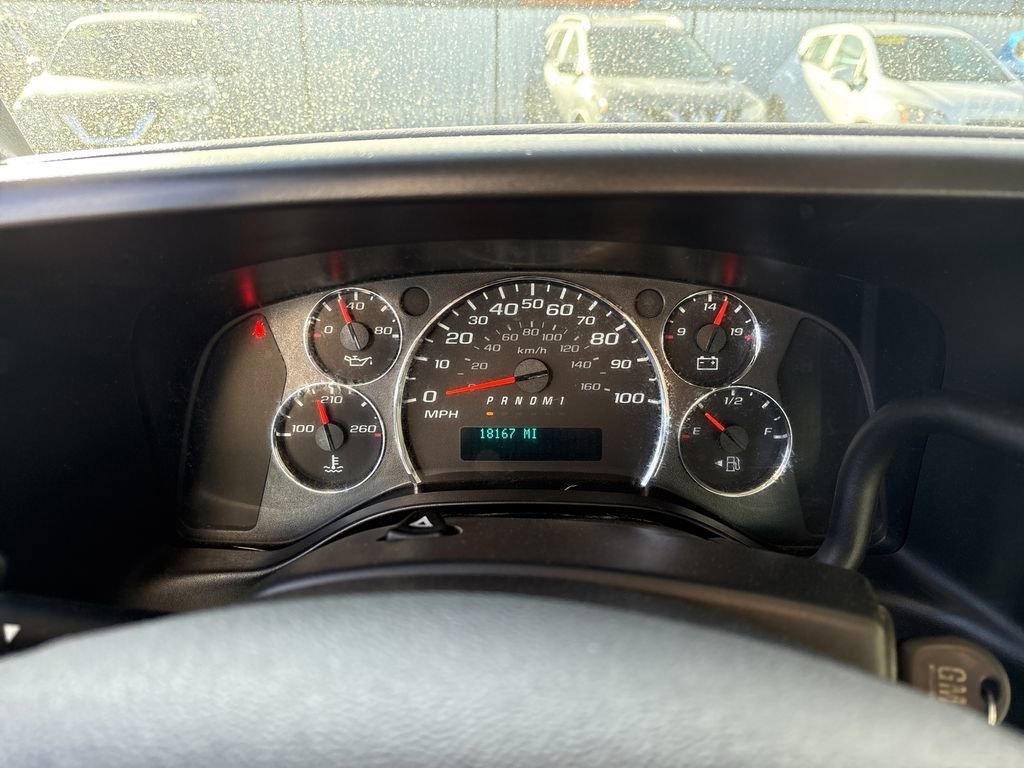 Used 2020 Chevrolet Express 3500 w/ Driver Convenience Package image 13