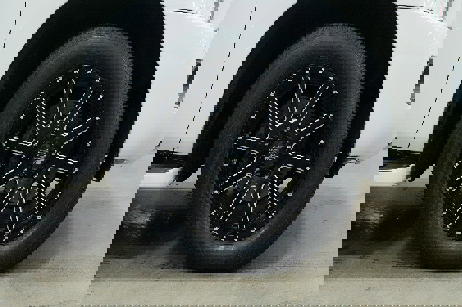 Used 2010 Toyota Sequoia Limited image 14