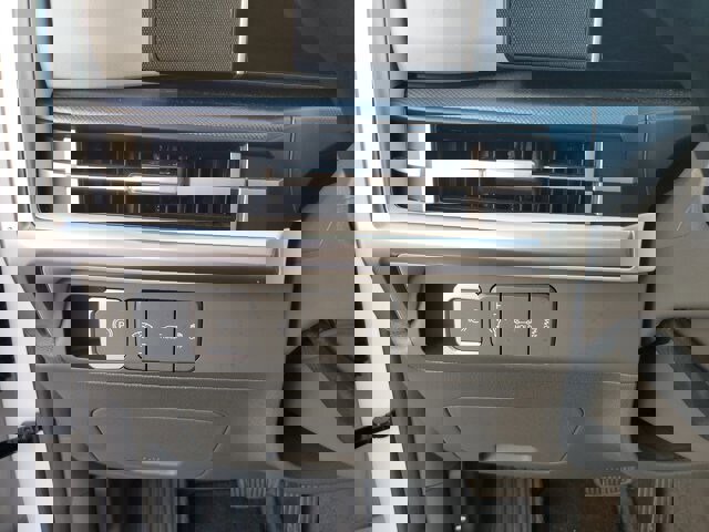 Used 2025 Hyundai Santa Fe SEL image 26