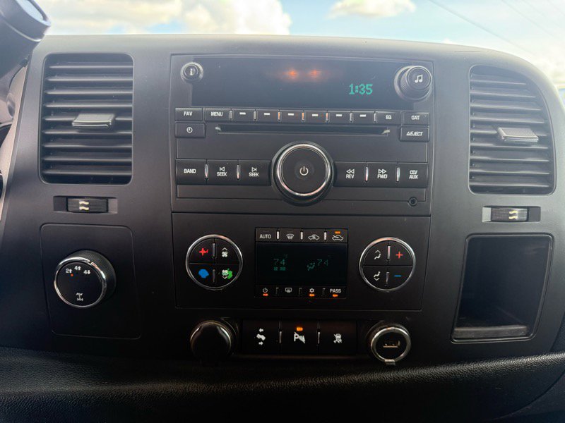 Used 2011 Chevrolet Silverado 3500 LT w/ Interior Plus Package image 40