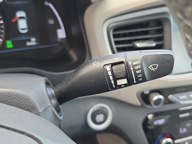 Used 2018 Hyundai Ioniq Limited w/ Limited Ultimate Package 03 FWD image 22