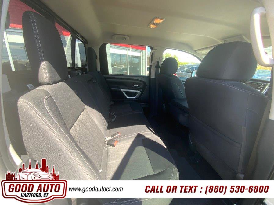 Used 2018 Nissan Titan SV AWD/4WD image 13