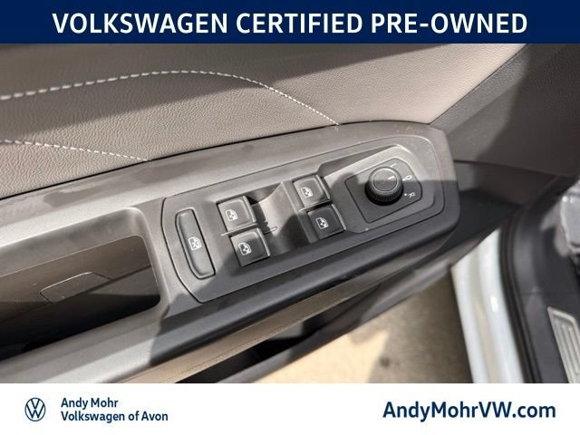 Used 2023 Volkswagen Atlas Cross Sport SEL R-Line AWD/4WD image 16