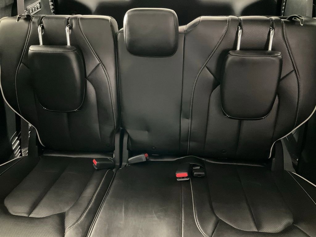 Used 2021 Chrysler Pacifica Limited w/ Uconnect Theater Family Group image 11