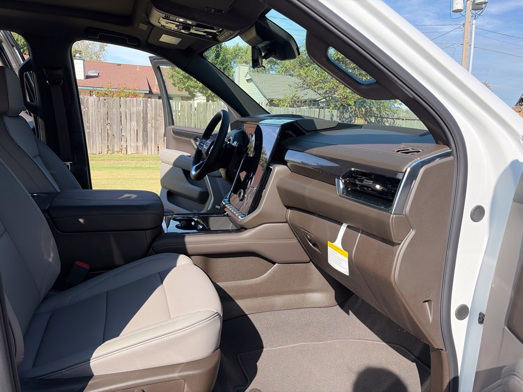 New 2027 GMC Yukon Elevation w/ Elevation Premium Package AWD/4WD image 23