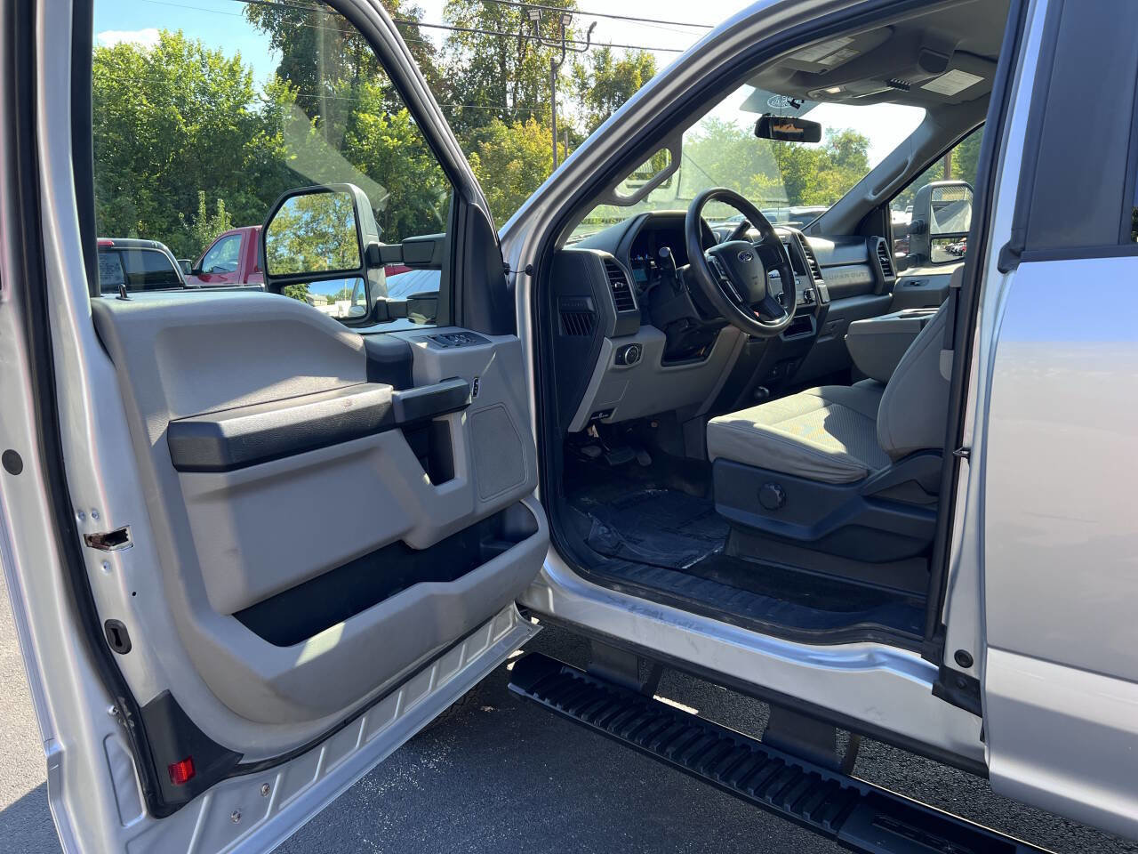 Used 2017 Ford F250 XL w/ STX Appearance Package image 11