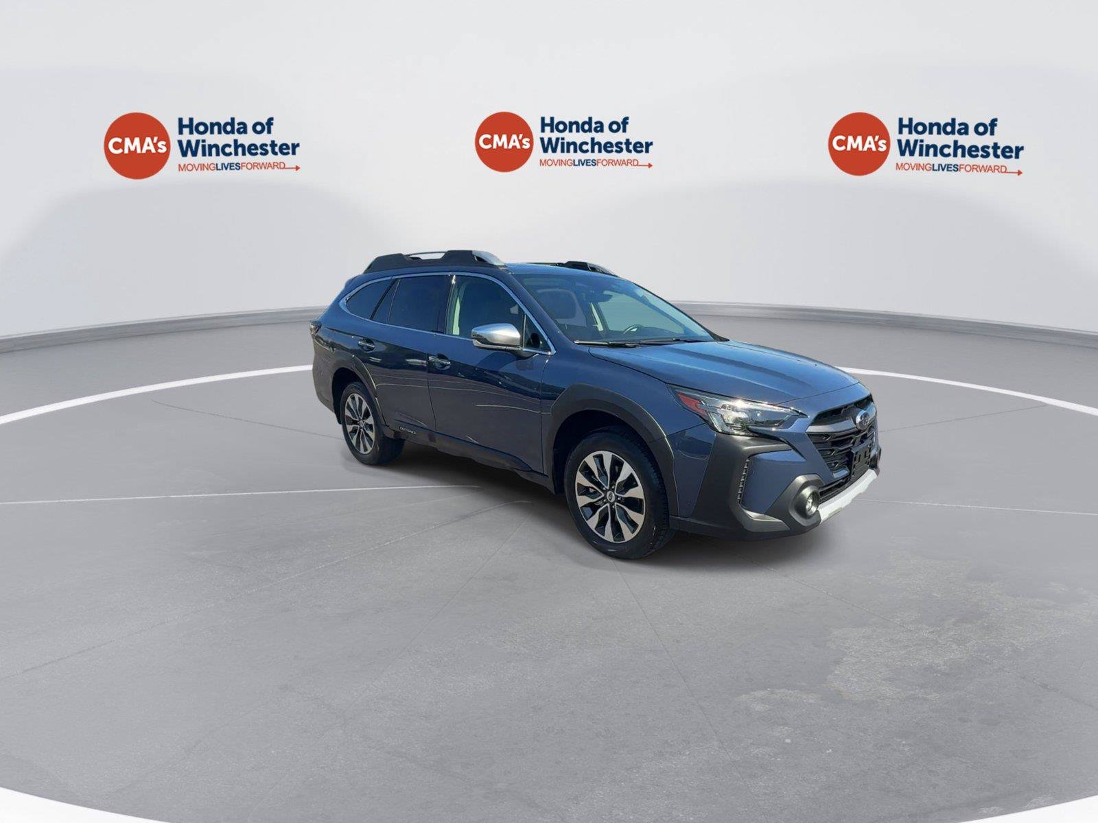 Used 2025 Subaru Outback Touring XT AWD/4WD image 2