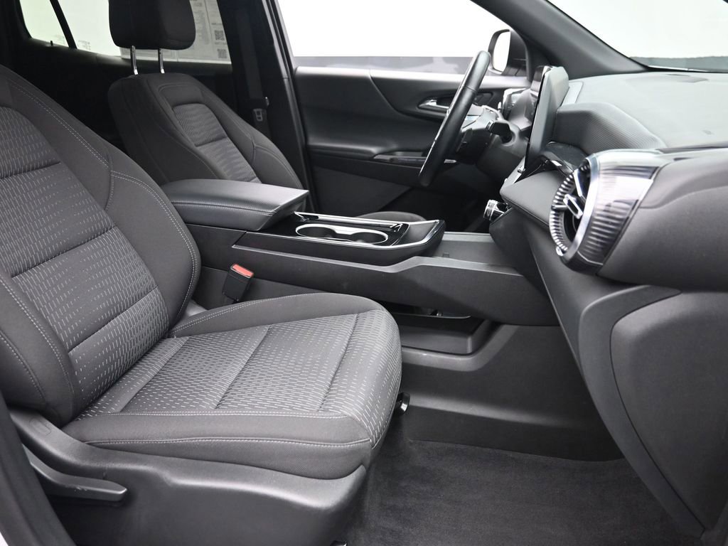 Used 2025 Chevrolet Equinox LT AWD/4WD image 7