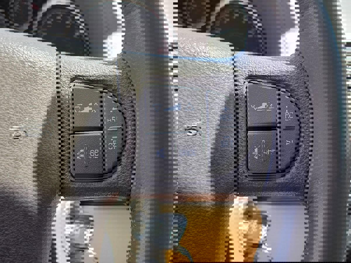 Used 2005 Chevrolet Cobalt LT image 31