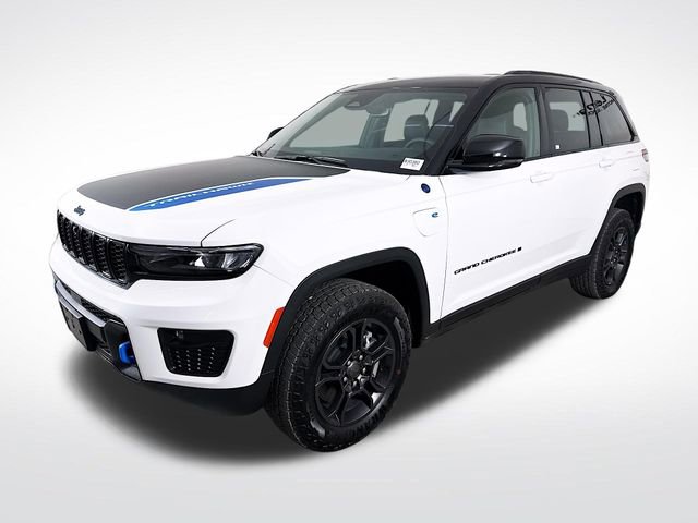 Used 2024 Jeep Grand Cherokee Trailhawk image 3