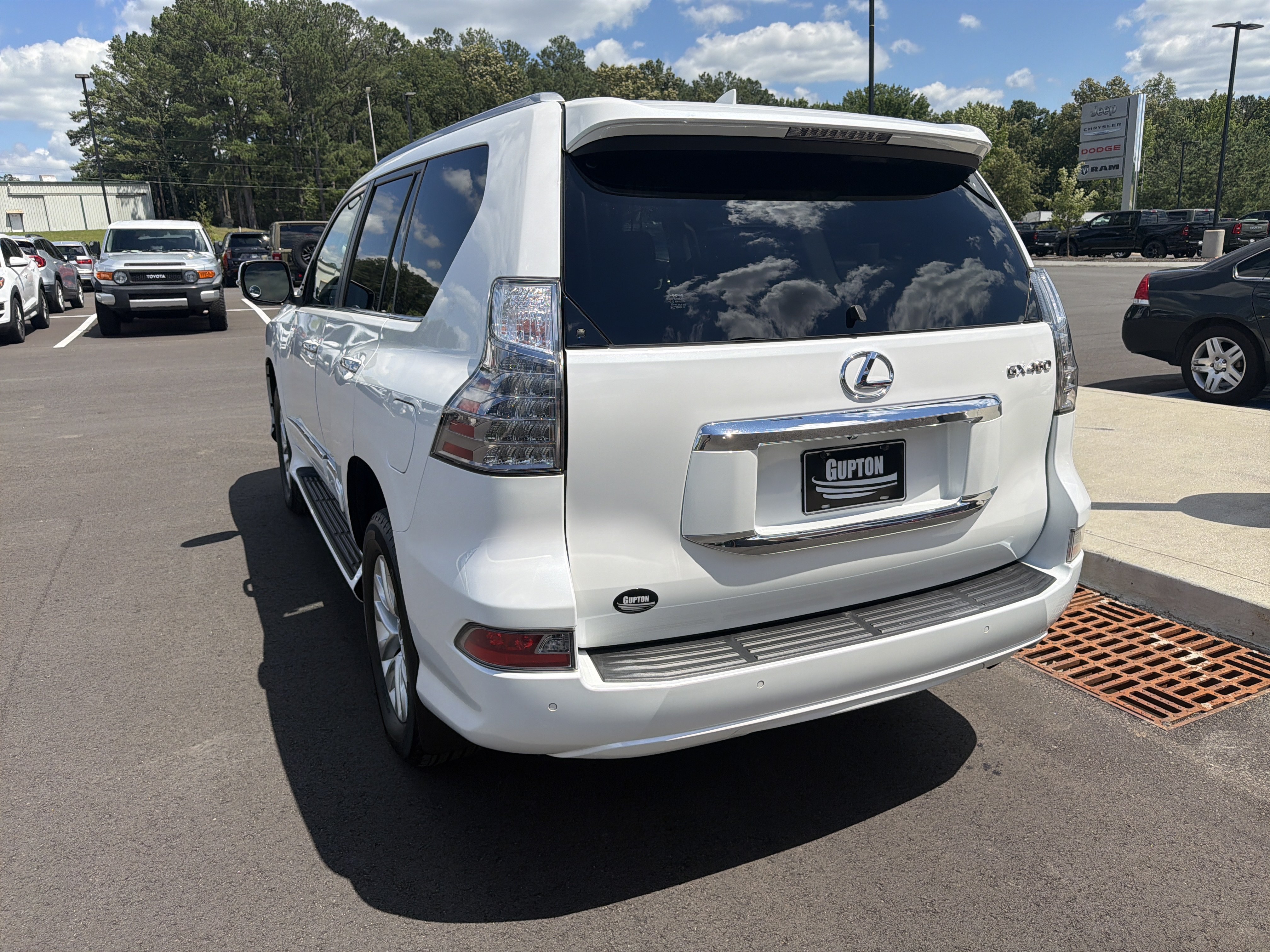 Used 2018 Lexus GX 460 Premium AWD/4WD image 16