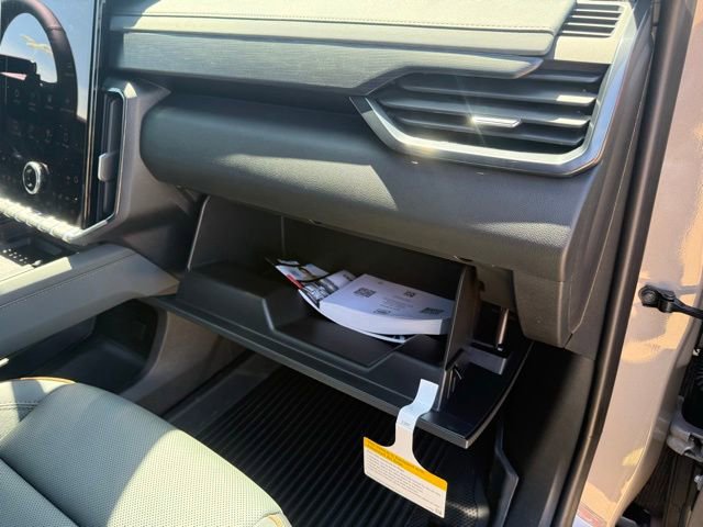 New 2026 GMC Acadia AT4 w/ Luxury Package AWD/4WD image 59