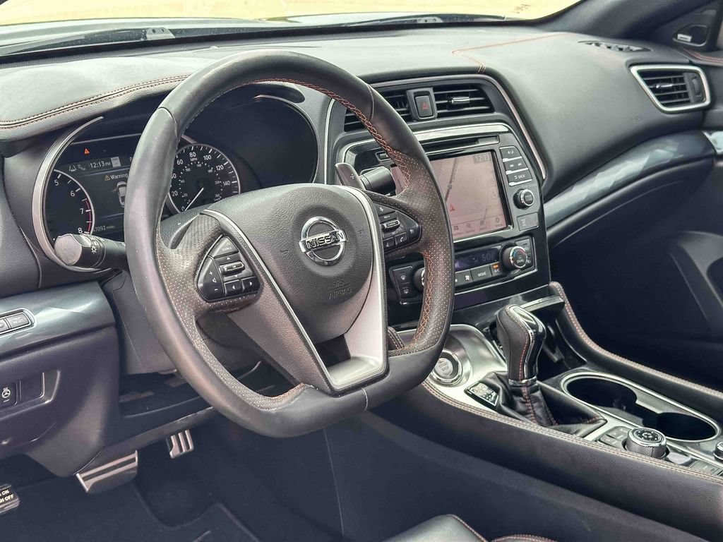 Used 2020 Nissan Maxima SR w/ Sport Mat Group FWD image 12