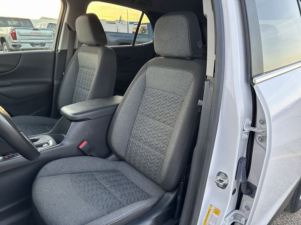 Certified 2024 Chevrolet Equinox LT AWD/4WD image 12