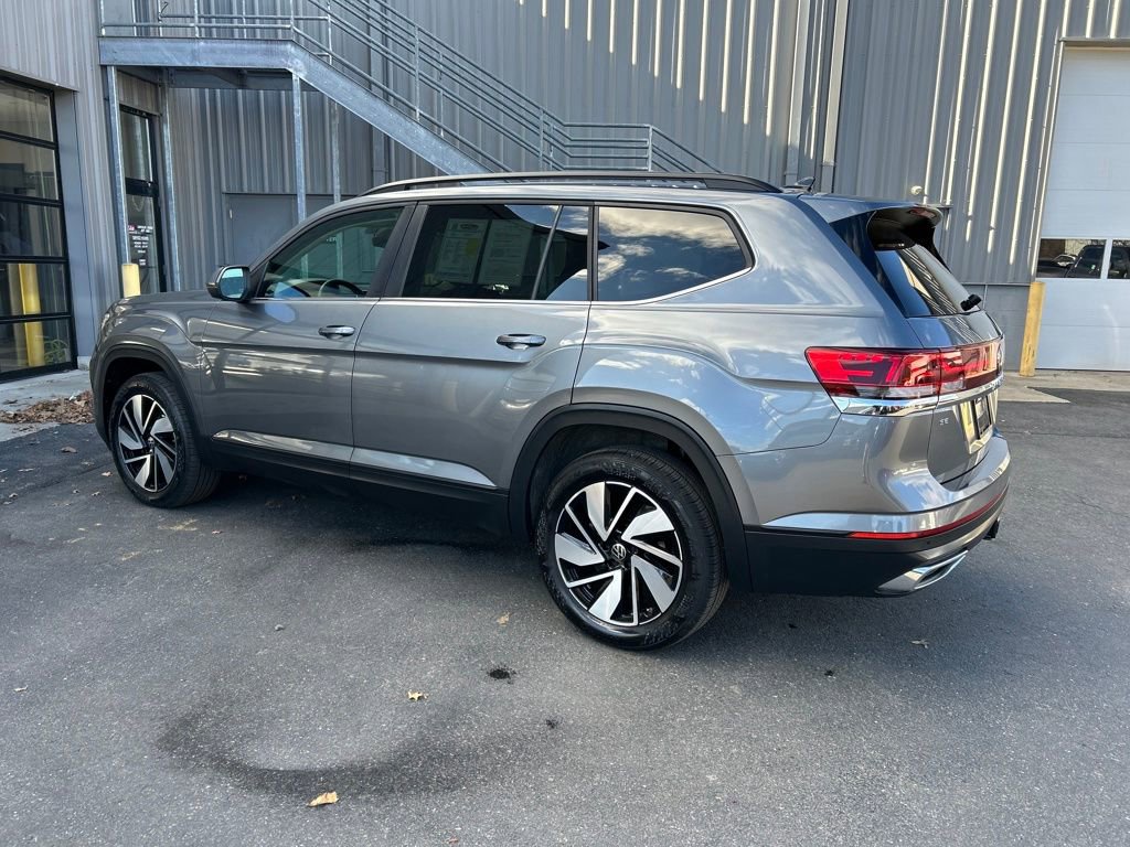 Used 2025 Volkswagen Atlas SE image 5