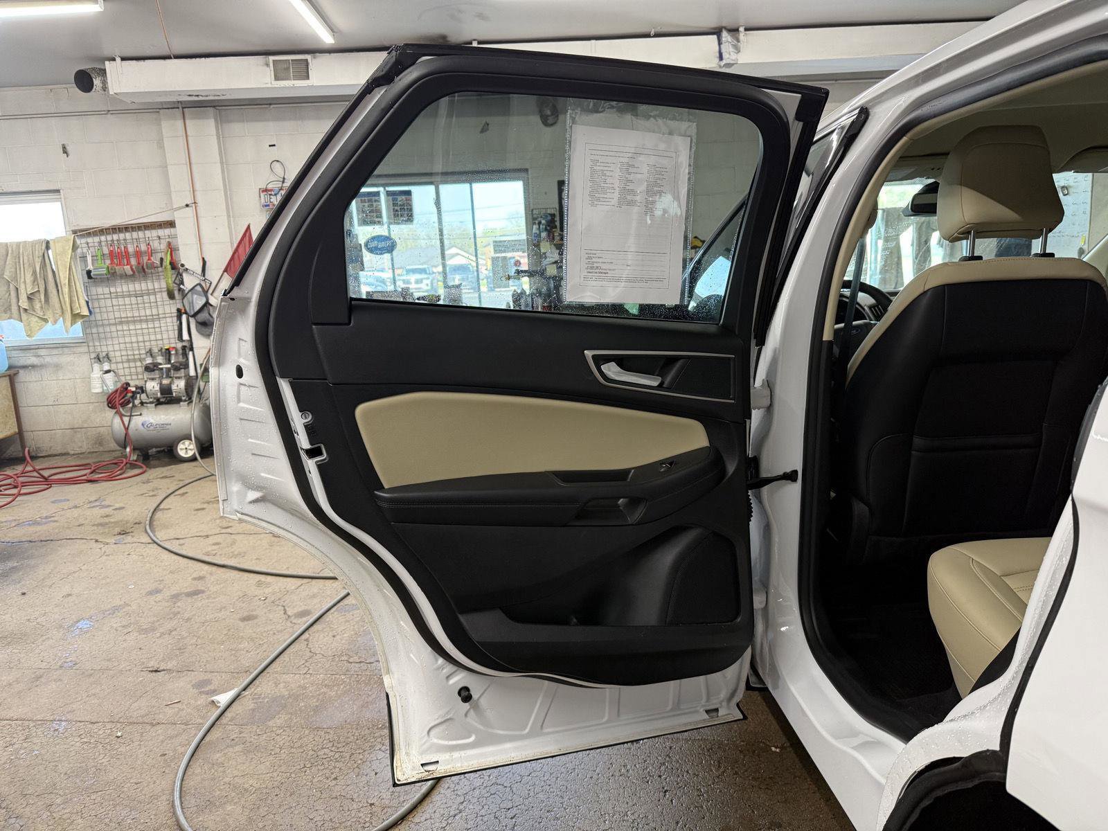 Used 2024 Ford Edge SEL w/ Convenience Package AWD/4WD image 17