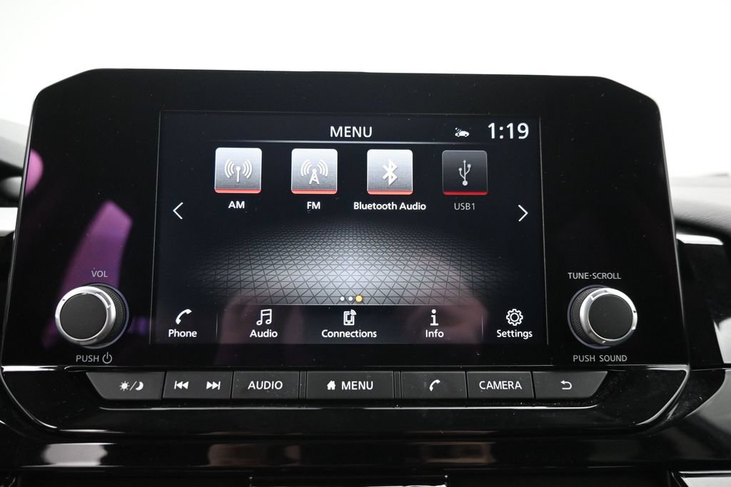 Used 2025 Nissan Pathfinder SV AWD/4WD image 15