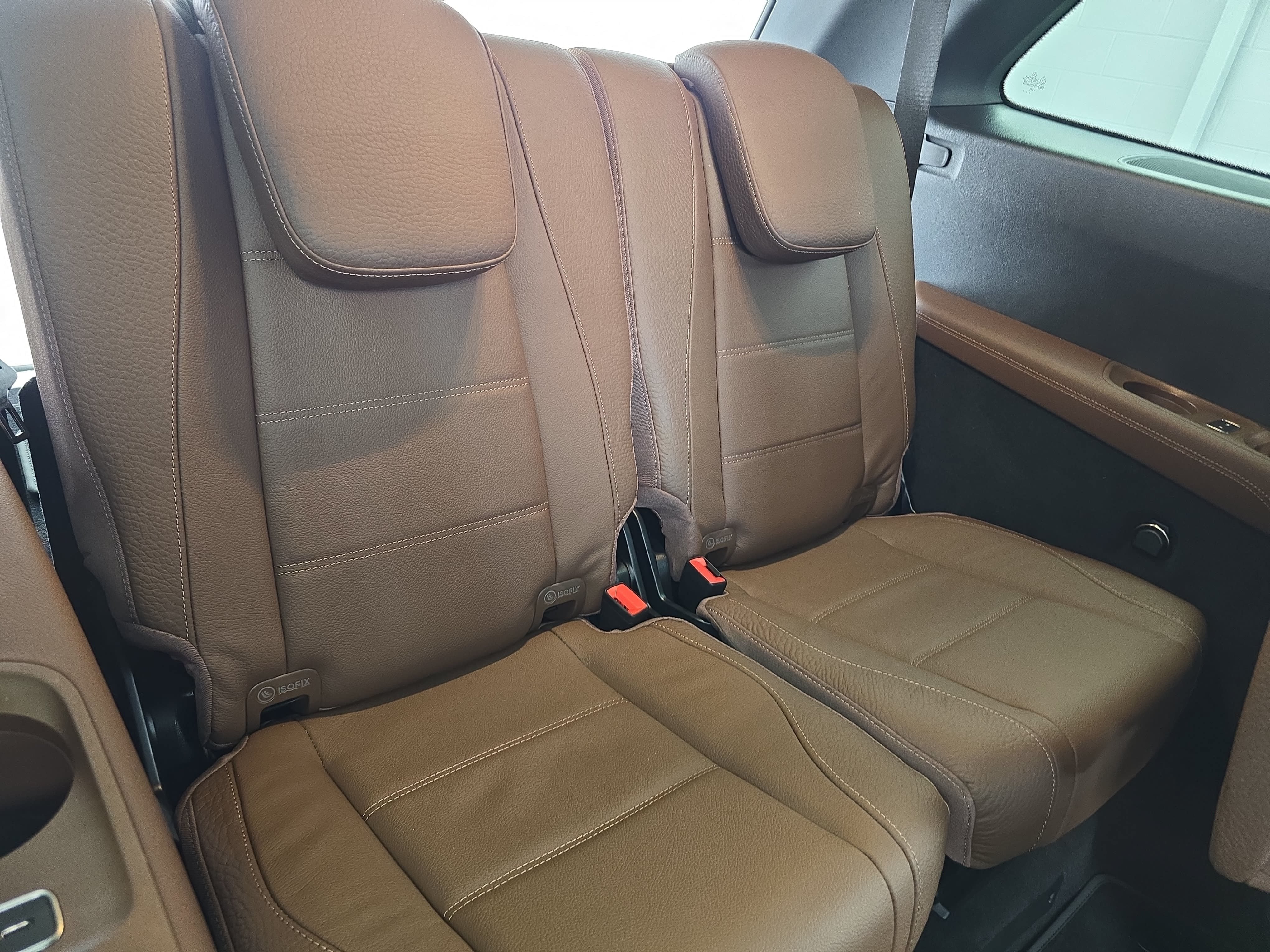 Certified 2026 Mercedes-Benz GLS 450 4MATIC image 12