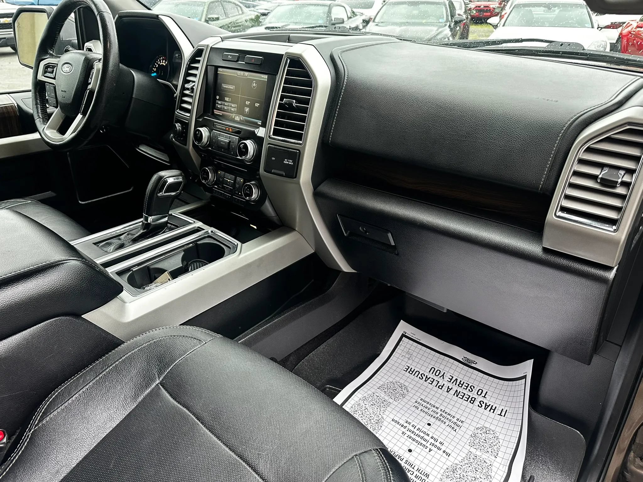 Used 2015 Ford F150 Lariat w/ Equipment Group 502A Luxury AWD/4WD image 32