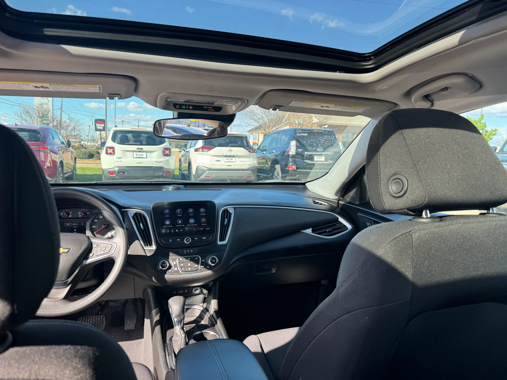 Used 2024 Chevrolet Malibu LT image 14