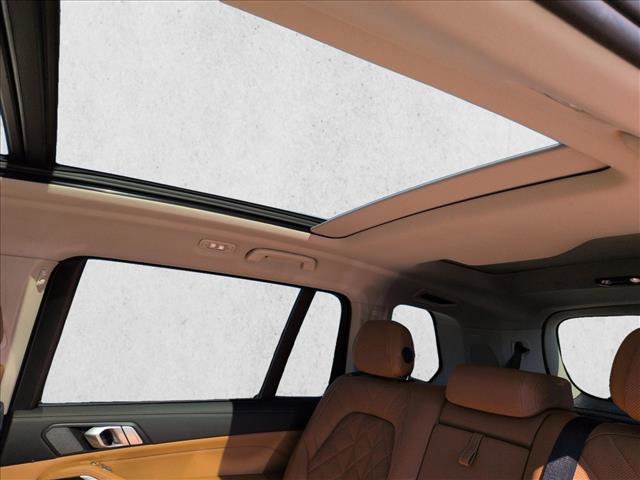 Used 2023 BMW X7 xDrive40i w/ Premium Package image 20
