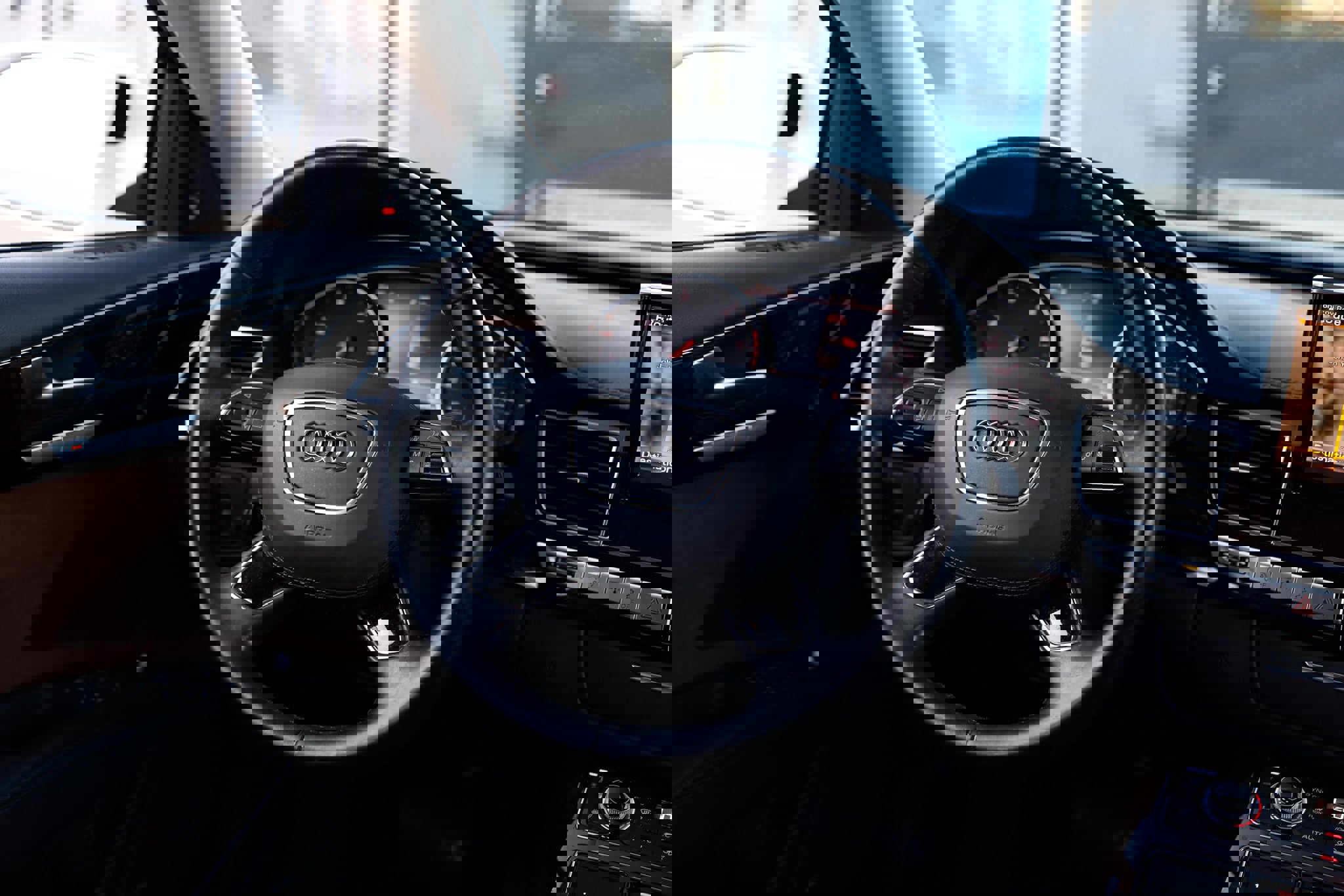 Used 2014 Audi A8 L TDI w/ Premium Package image 38