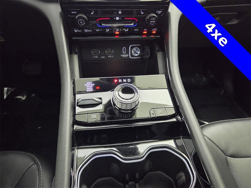 Used 2023 Jeep Grand Cherokee 4WD 4xe image 37