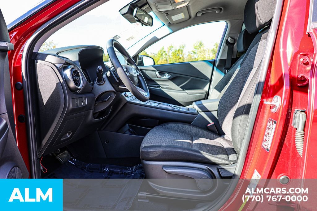Used 2022 Hyundai Kona SEL w/ Cargo Package image 18