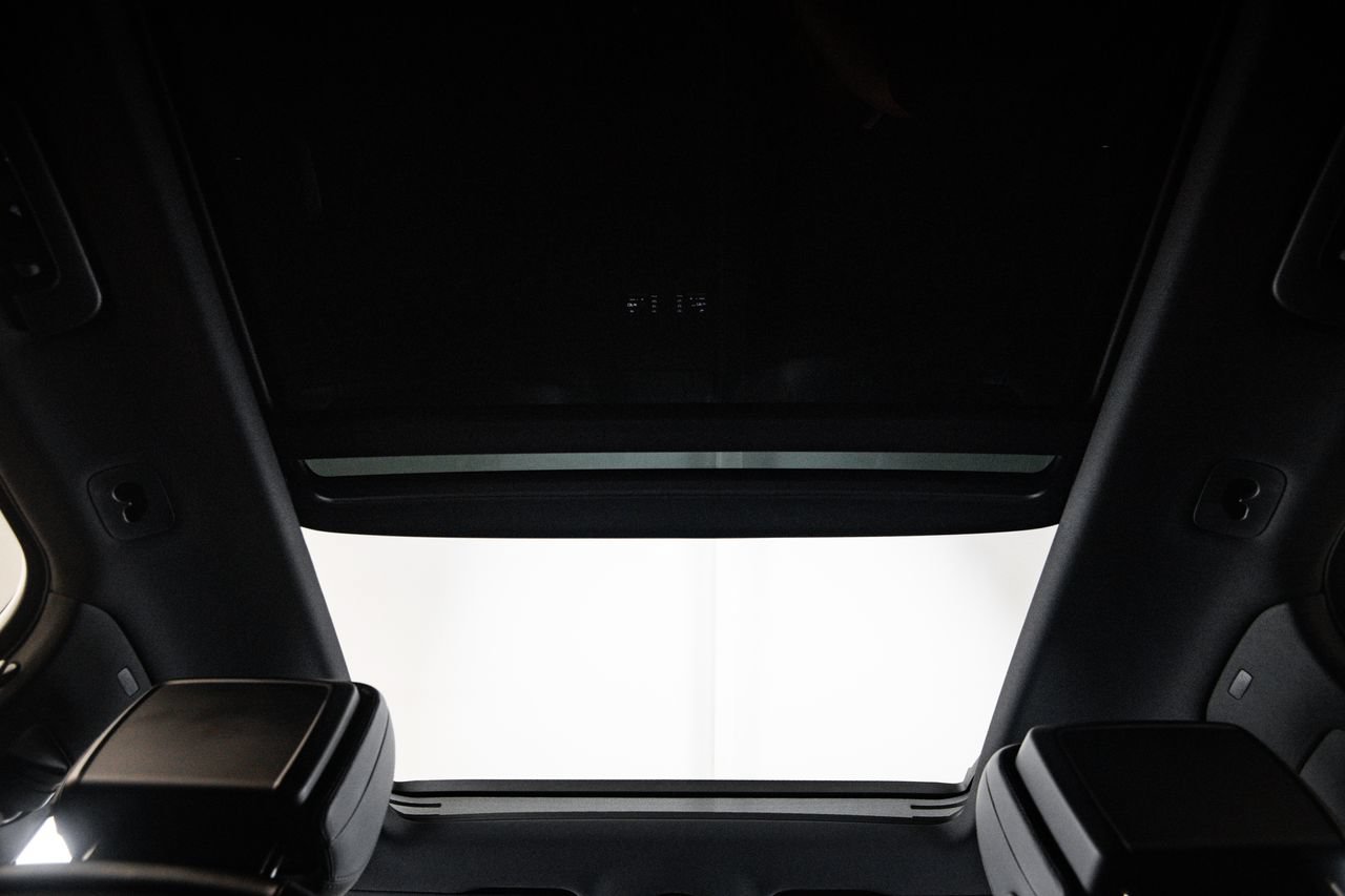 Certified 2023 Porsche Cayenne Platinum Edition AWD/4WD image 30