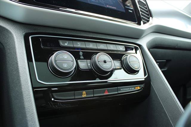 Used 2022 Volkswagen Atlas Cross Sport SEL Premium R-Line AWD/4WD image 29