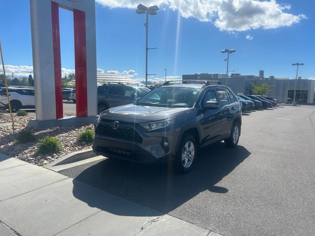 Used 2021 Toyota RAV4 XLE image 3