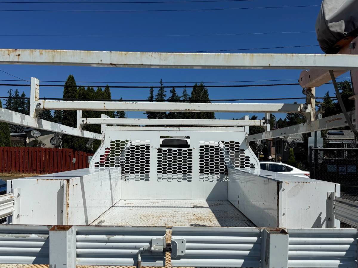 Used 2018 RAM 4500 Tradesman w/ Power & Remote Entry Group image 2