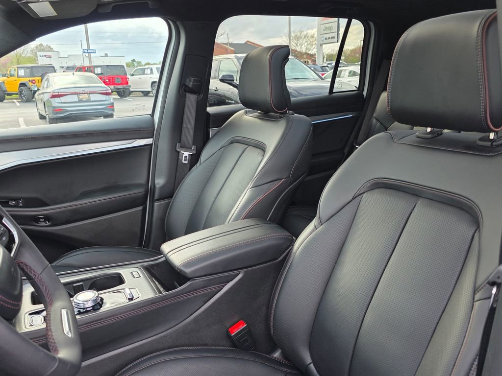Used 2024 Jeep Wagoneer Launch Edition image 10