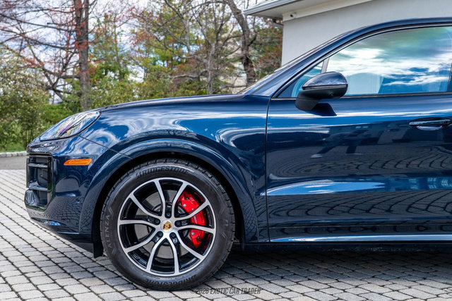 Used 2024 Porsche Cayenne S image 4