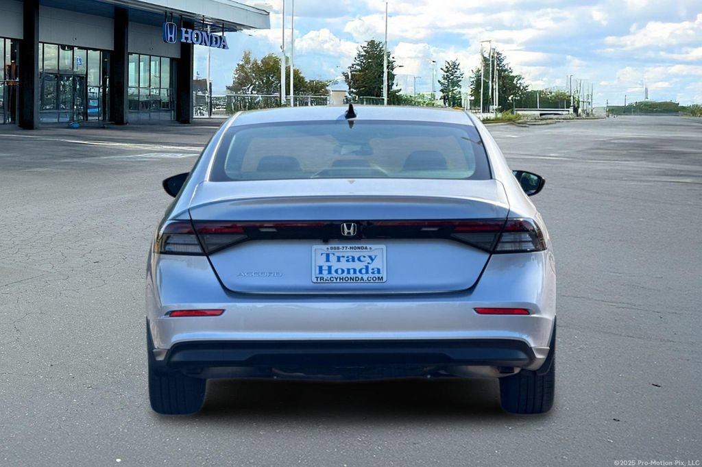 Certified 2025 Honda Accord SE image 8