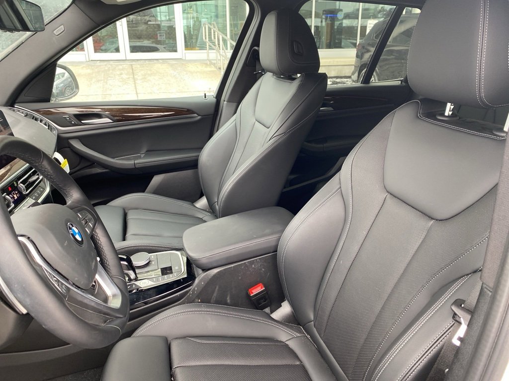 Certified 2023 BMW X3 xDrive30i w/ Premium Package image 2