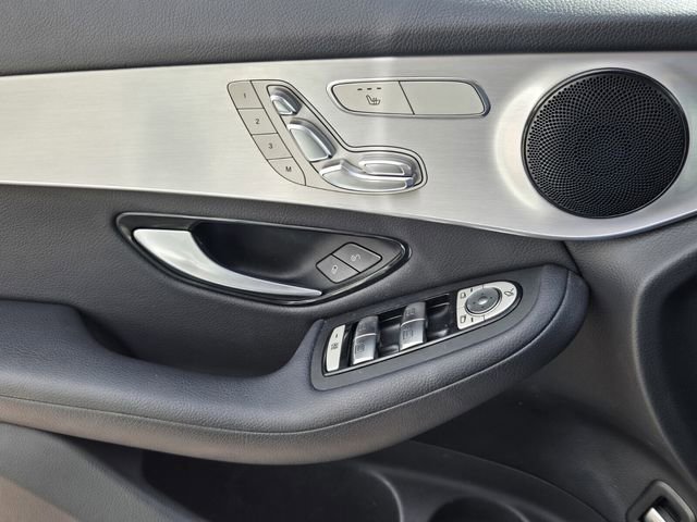 Used 2020 Mercedes-Benz GLC 300 image 27