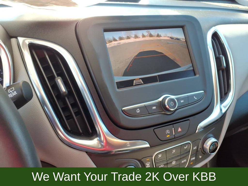 Used 2023 Chevrolet Equinox LT w/ Driver Convenience Package image 18