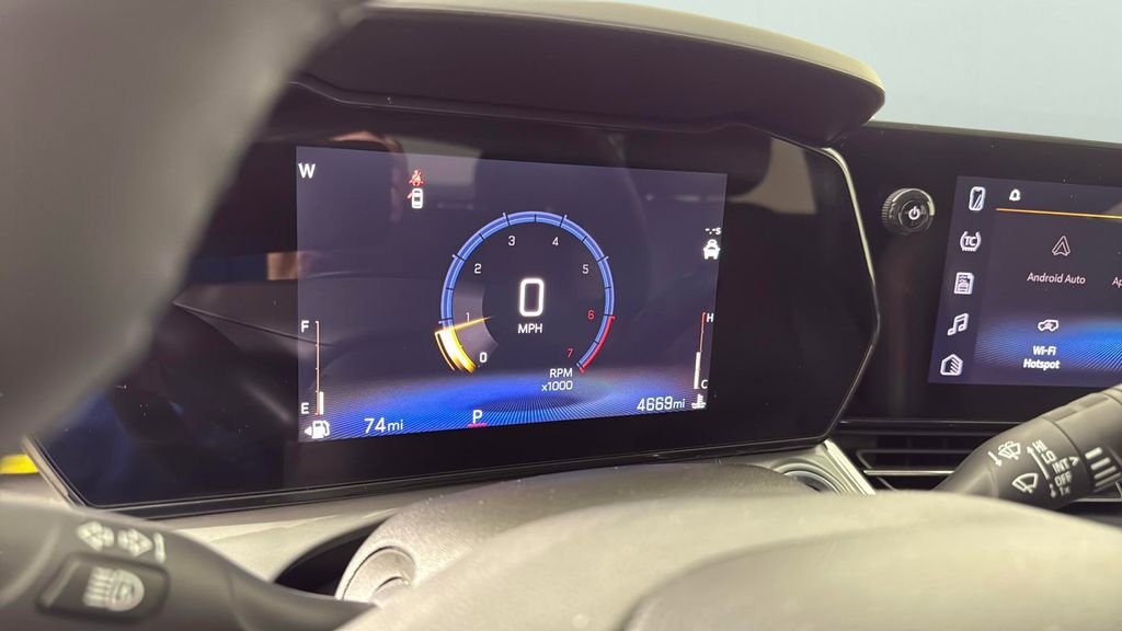 Certified 2025 Chevrolet Trax LT w/ Driver Confidence Package image 19