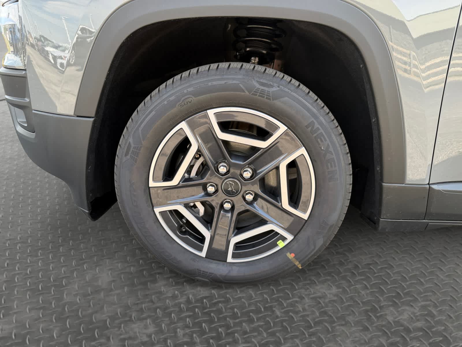 New 2027 Jeep Cherokee Limited AWD/4WD image 9
