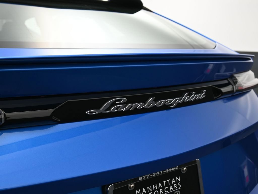 Used 2022 Lamborghini Urus image 14