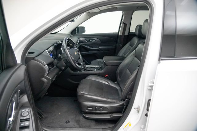 Used 2021 Chevrolet Traverse Premier w/ Redline Edition AWD/4WD image 23