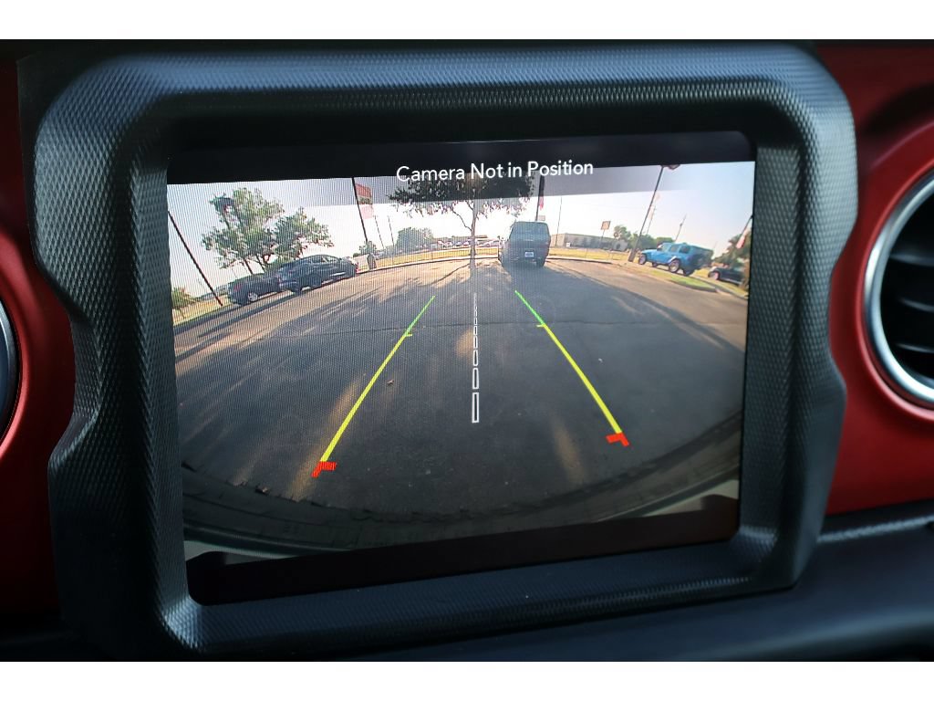 Used 2021 Jeep Wrangler Unlimited Rubicon AWD/4WD image 6