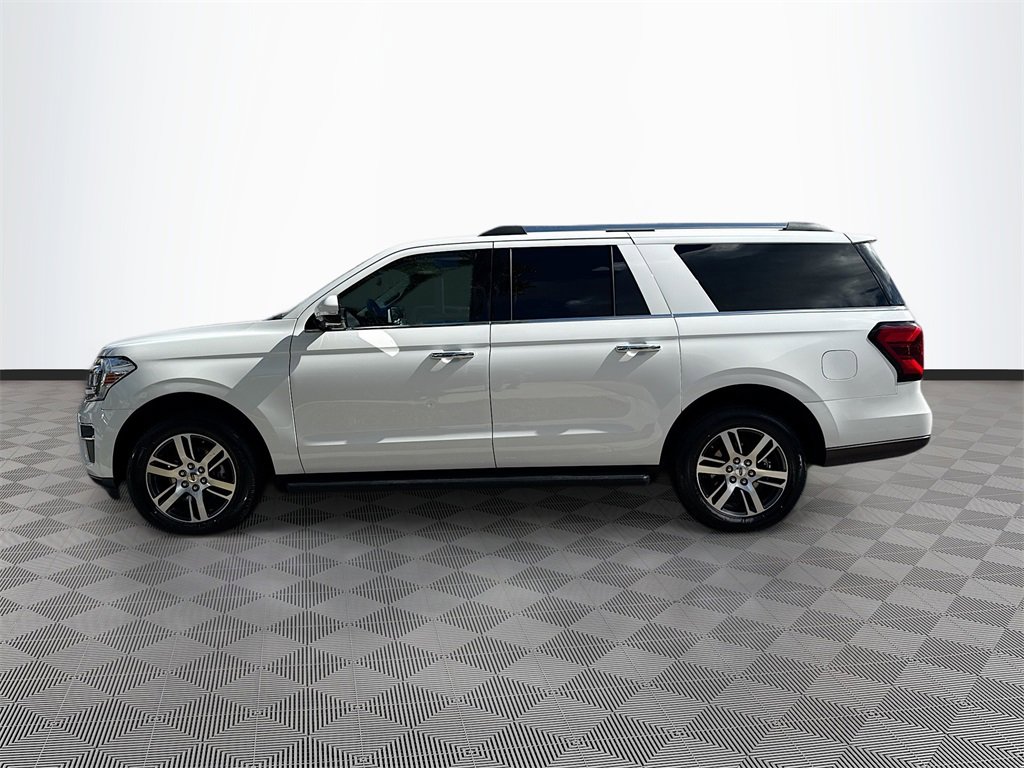Used 2024 Ford Expedition Max Limited image 9
